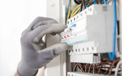 Why Lights Dim When Your Air Conditioner Starts and When to Call an Electrician