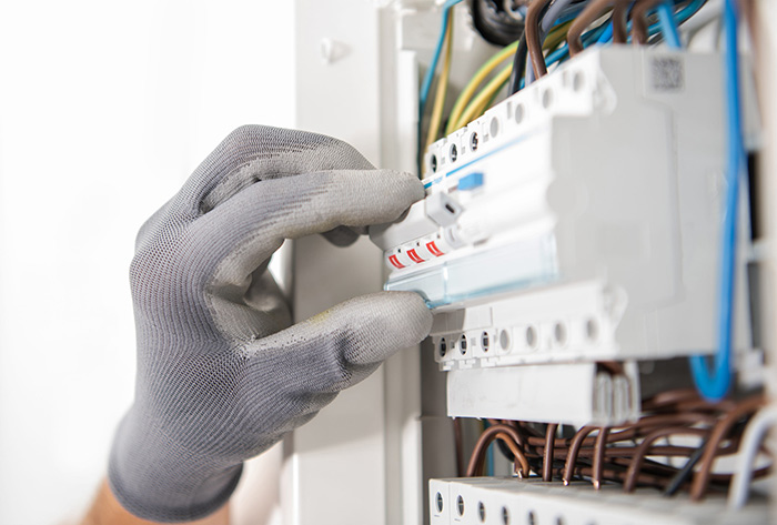 flickering-lights-electrical-inspection-Wayne-MI-electrical-services